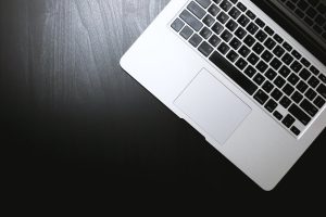 Jak zwiększyć skuteczność reklamy na platformach społecznościowych poprzez analizę konkurencji